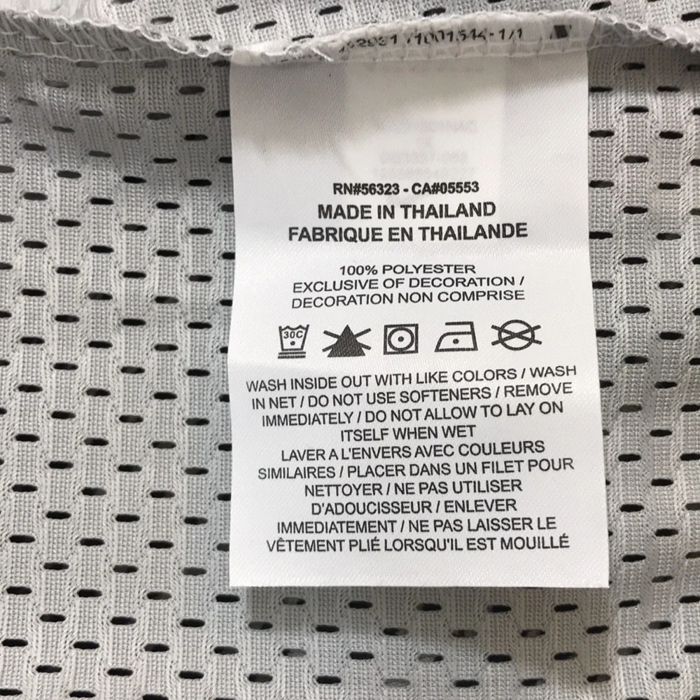 NWOT NIKE Plus Size Gray & Silver SPORTS Top with Silver Swoosh Size 1X - Picture 8 of 9